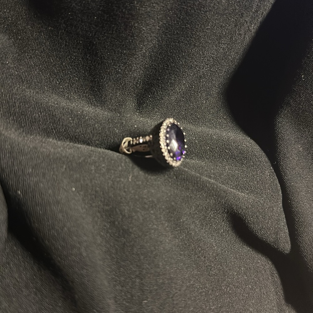 # 49 - Picture 2 of 2